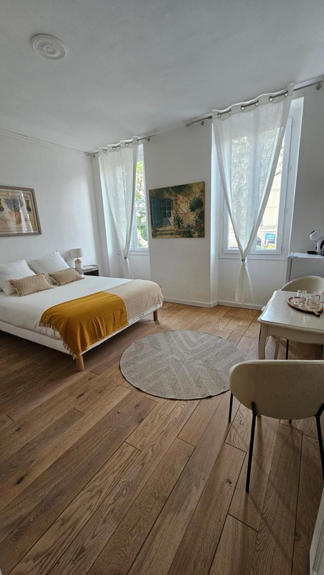 Les Chambres De Reseau Louisanne แซ็งต์-เรมีย์-เดอ-โพรวองซ์ ภายนอก รูปภาพ